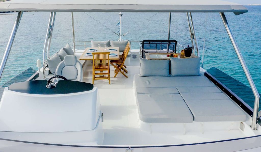 ENDLESS BEAUTY - Boat Images