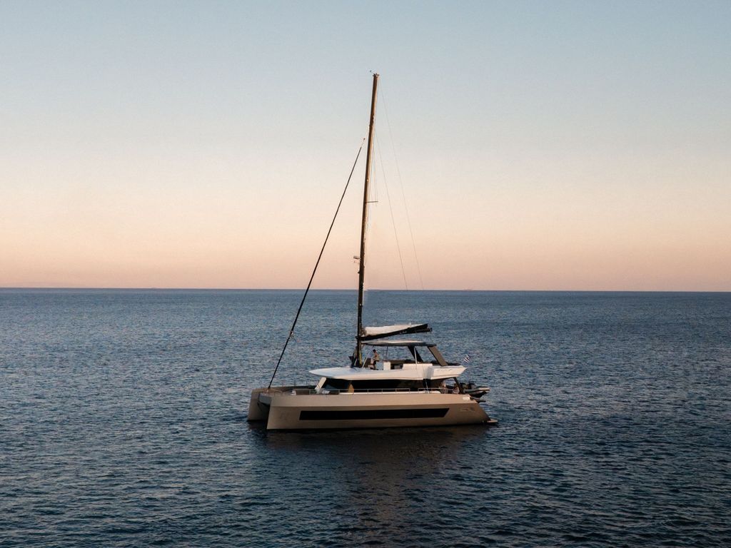 Moonlight - Boat Images