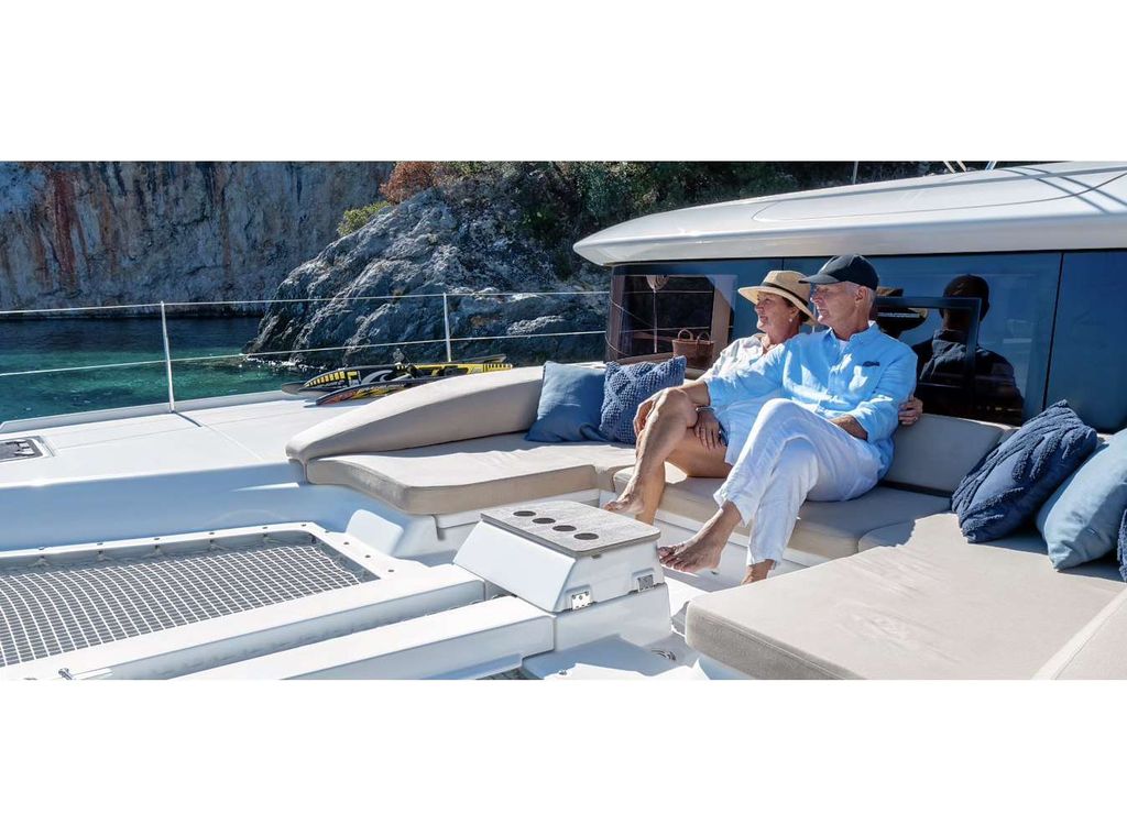 MAESTRO - Boat Images