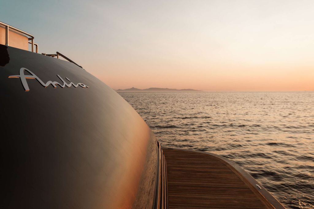 ANLIA - Boat Images