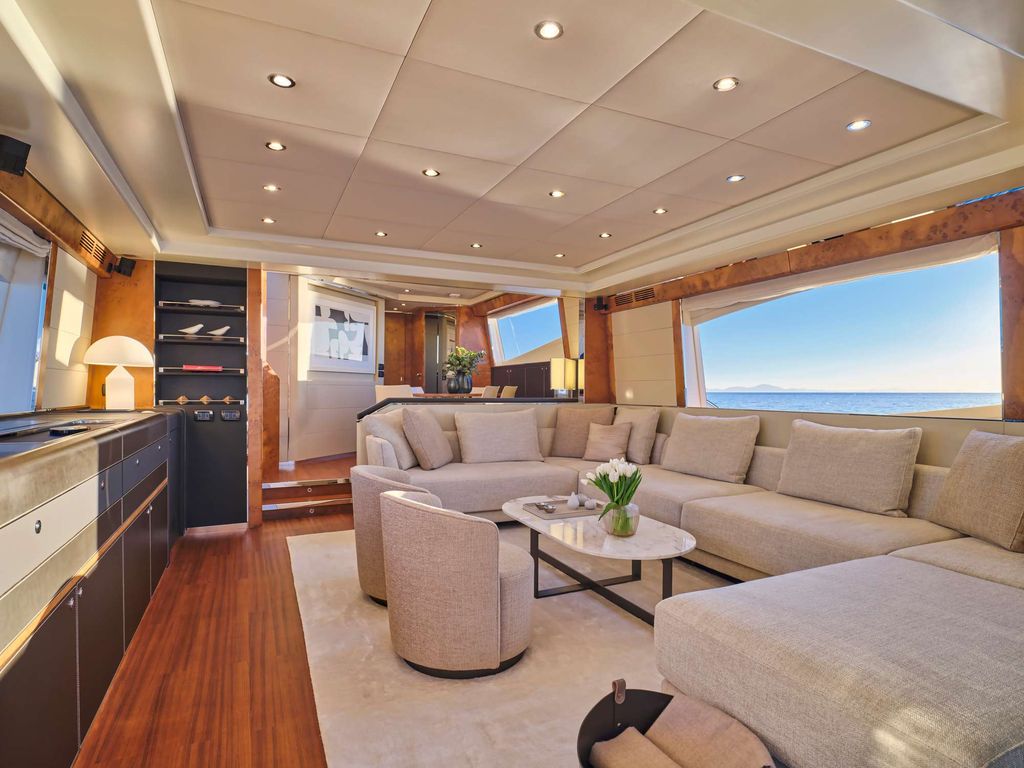 ANLIA - Boat Images