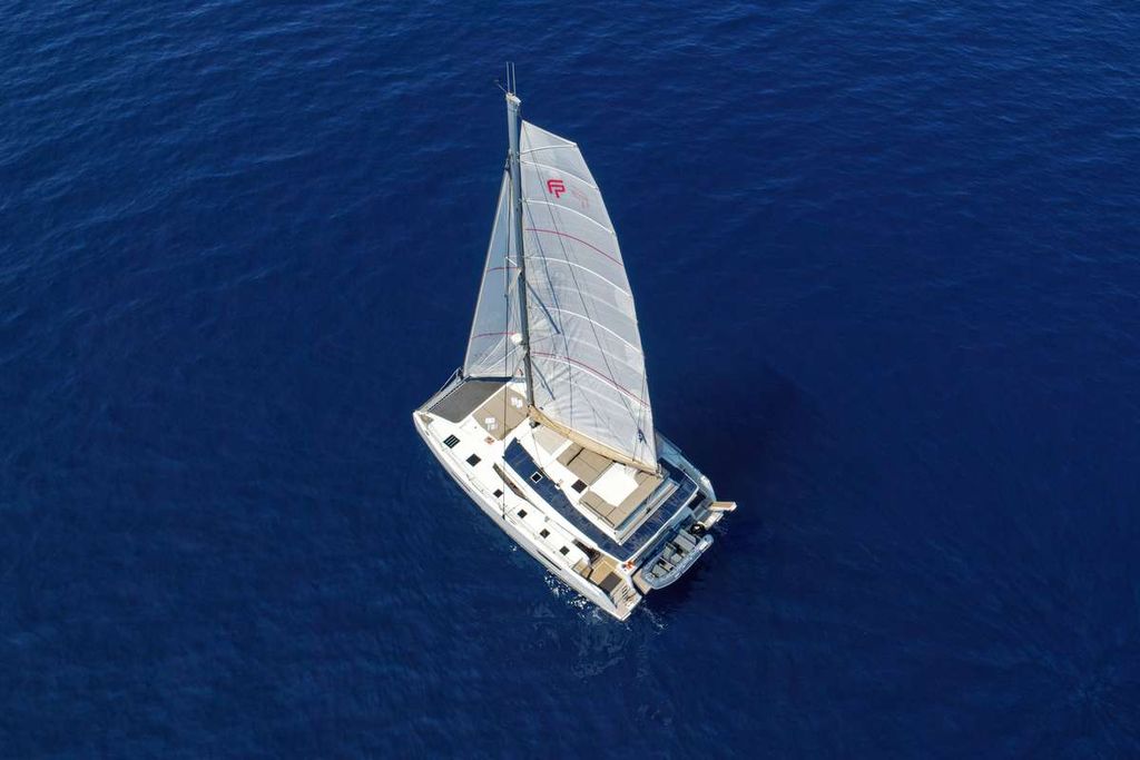 HELIDONI - Boat Images