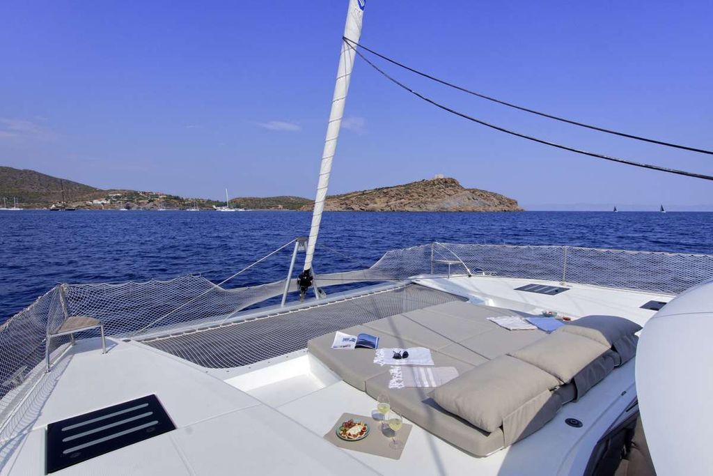 HELIDONI - Boat Images