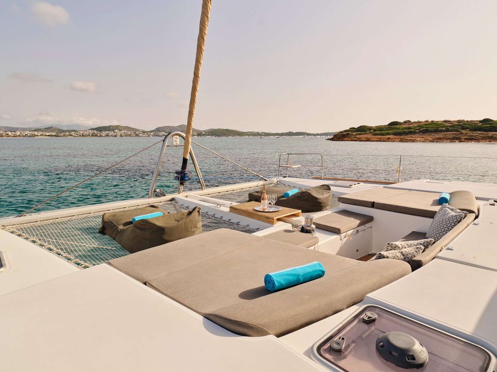 SOPHIA - Boat Images