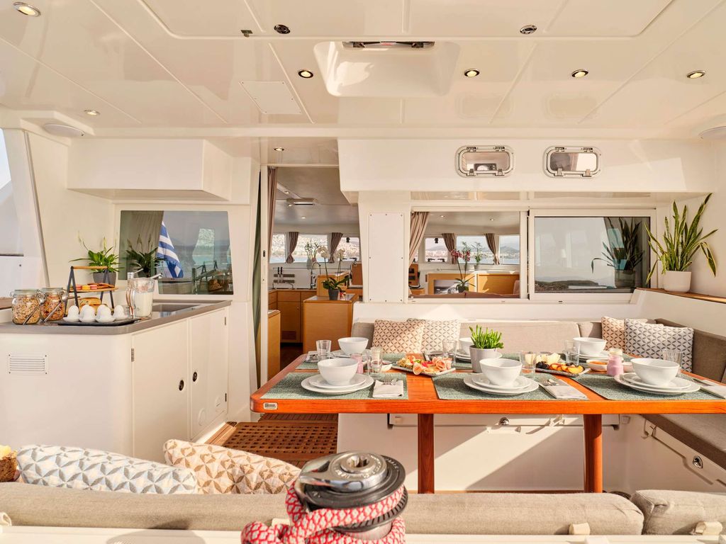 SOPHIA - Boat Images