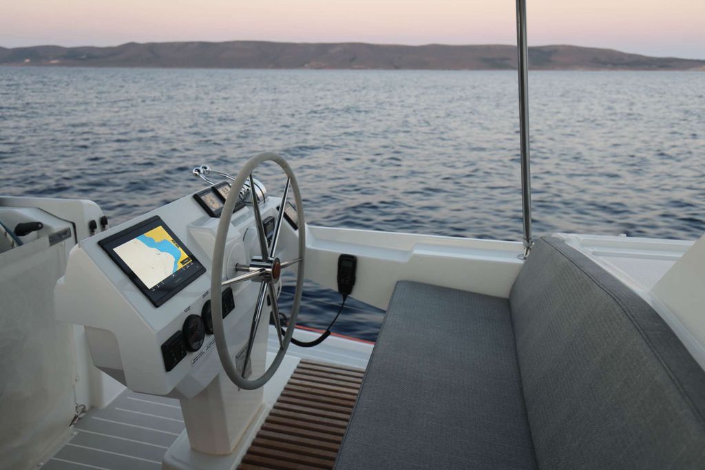 Aquarella - Boat Images