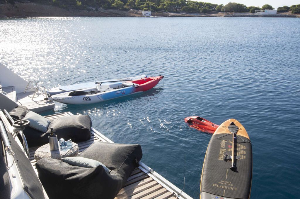 PHANTOM - Boat Images