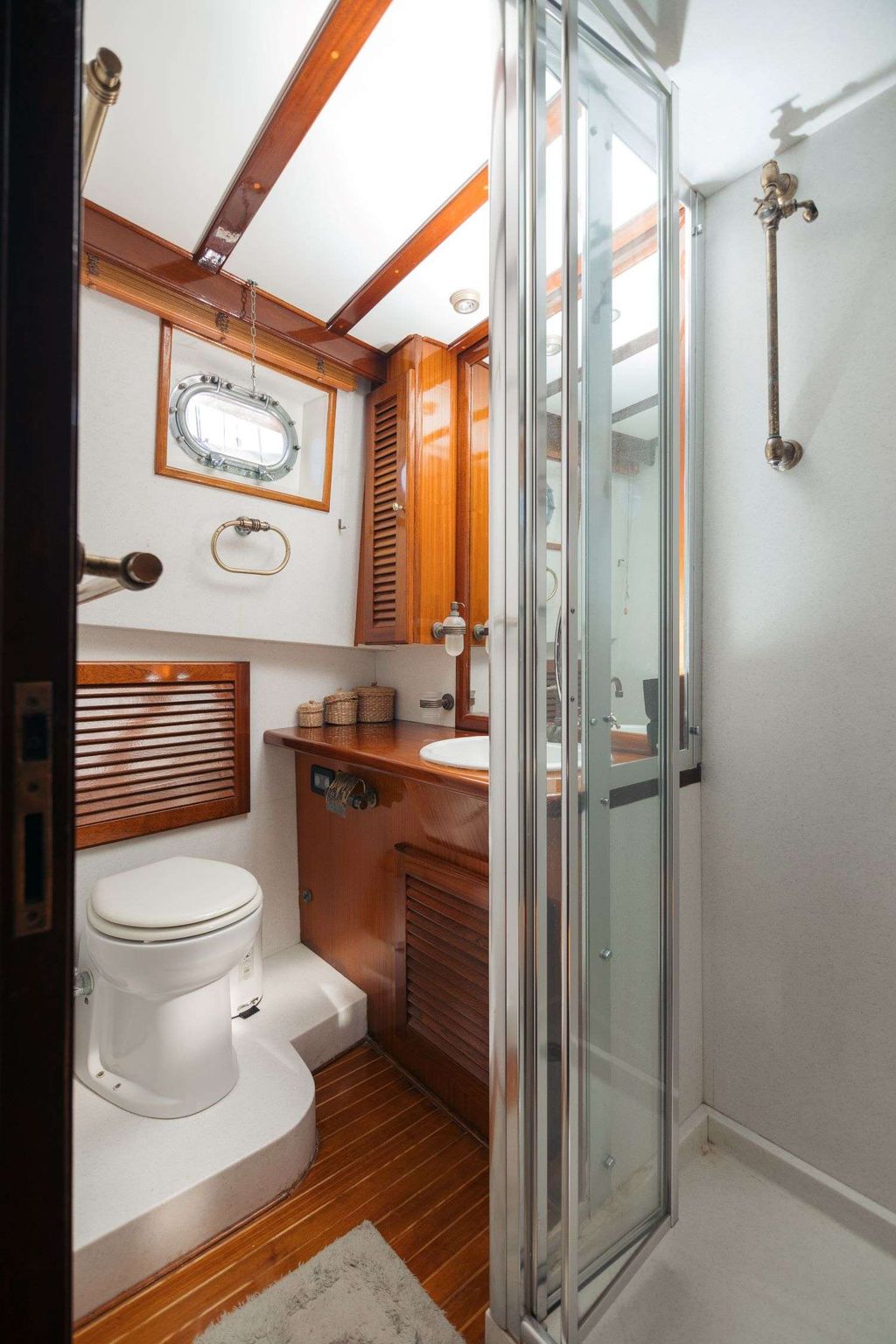 SEATZEN - Boat Images