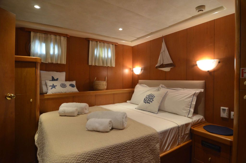 Aegean Schatz - Boat Images