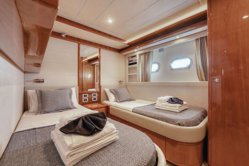 LIDIA - Boat Images