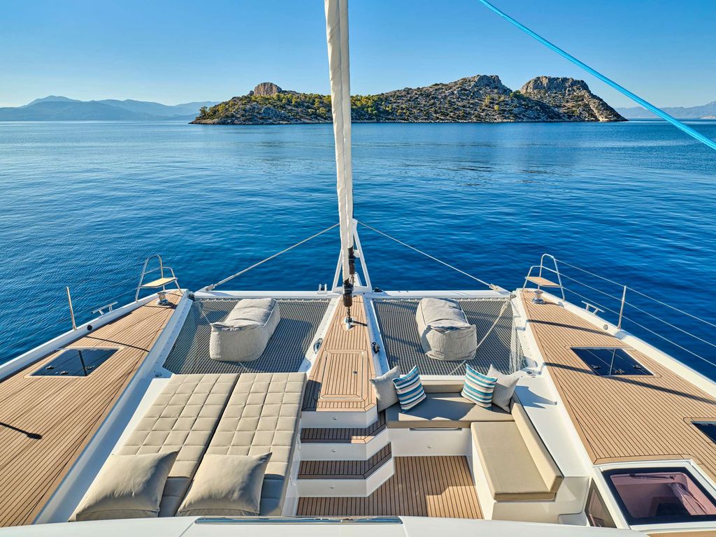 SUNMOON - Boat Images