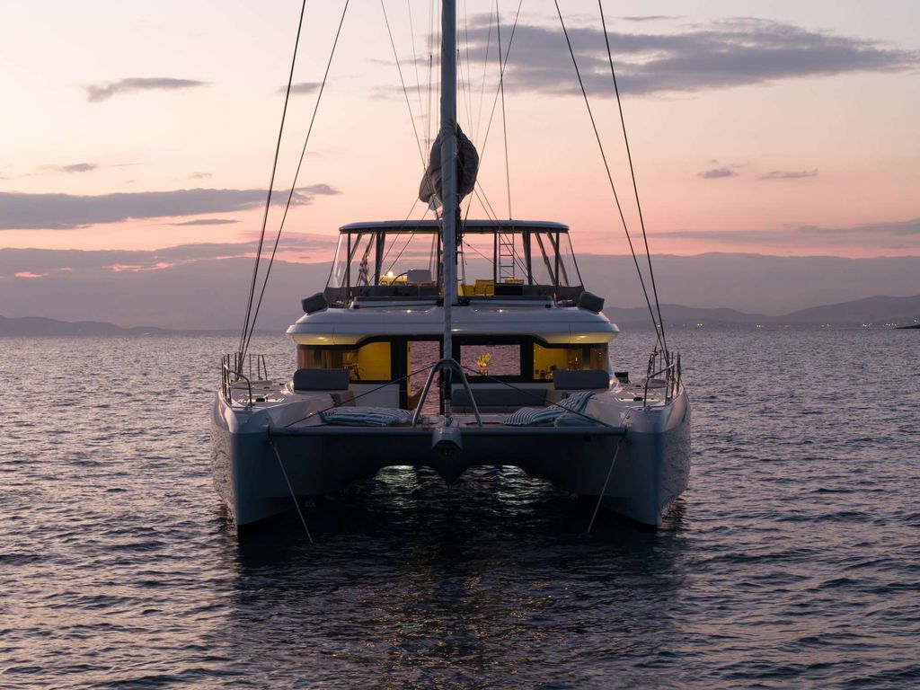 LADY M - Boat Images