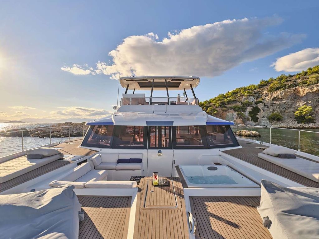 MAJESTY OF GREECE - Boat Images