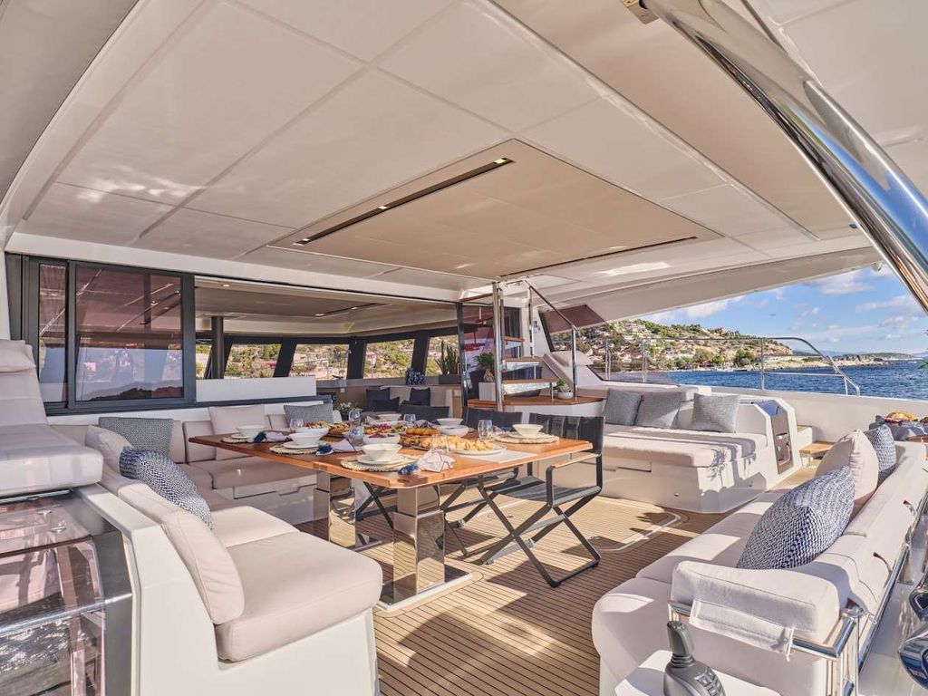 MAJESTY OF GREECE - Boat Images