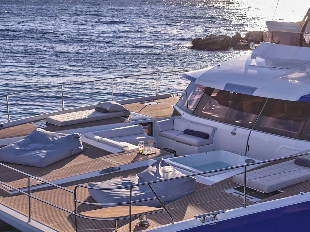 MAJESTY OF GREECE - Boat Images