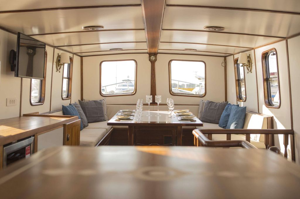 COSMOS - Boat Images