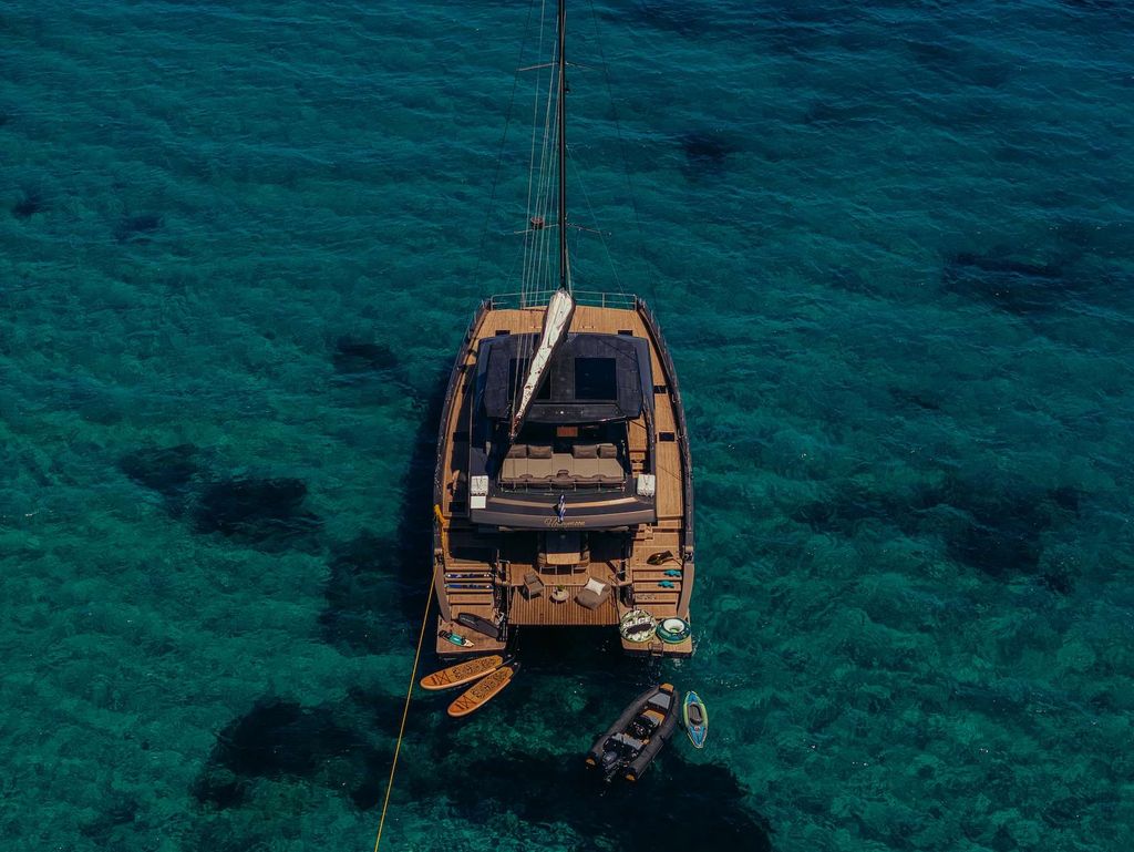 Honeymoon - Boat Images