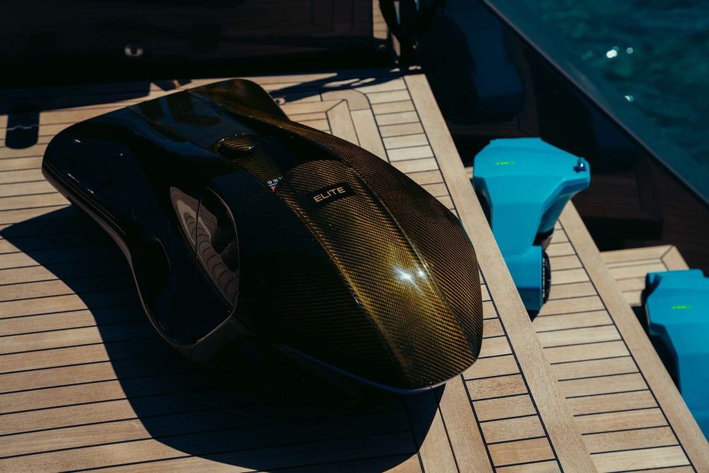 Honeymoon - Boat Images