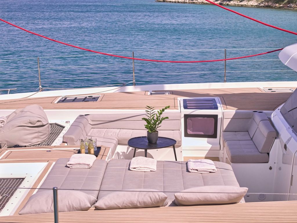 STEPHANIE - Boat Images