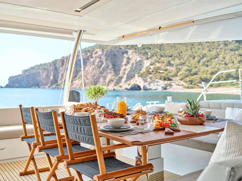 STEPHANIE - Boat Images