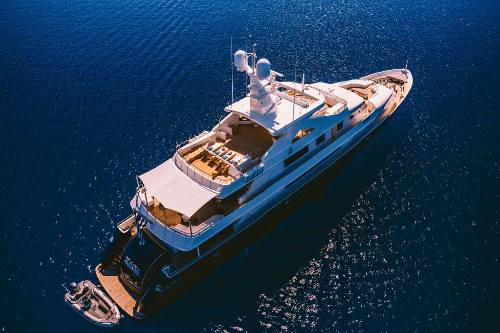 XANA - Boat Images