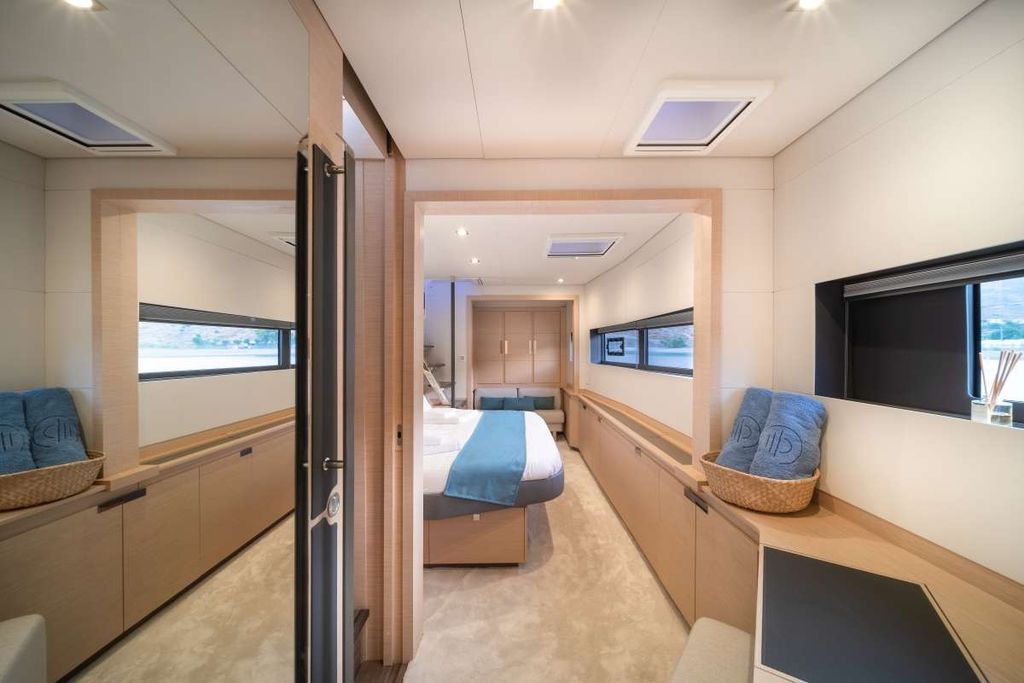 AETHER - Boat Images
