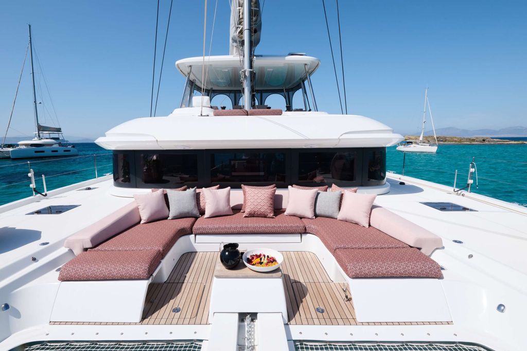 DREAM - Boat Images