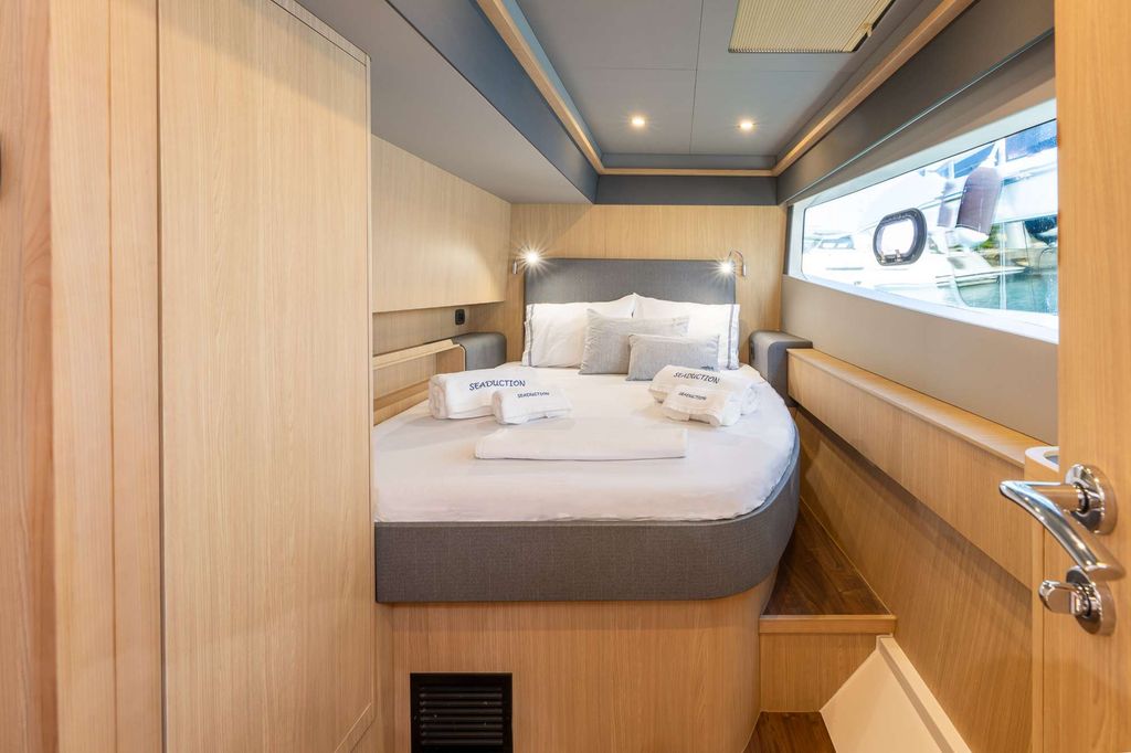 Seaduction - Boat Images