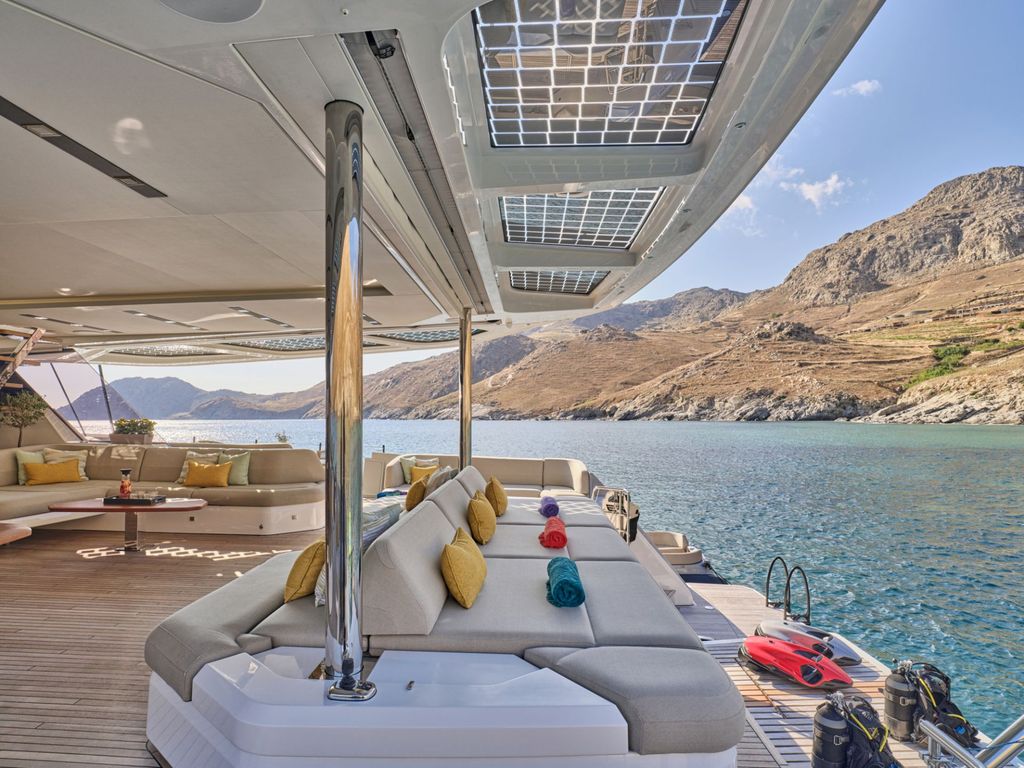 SOL MADININA - Boat Images