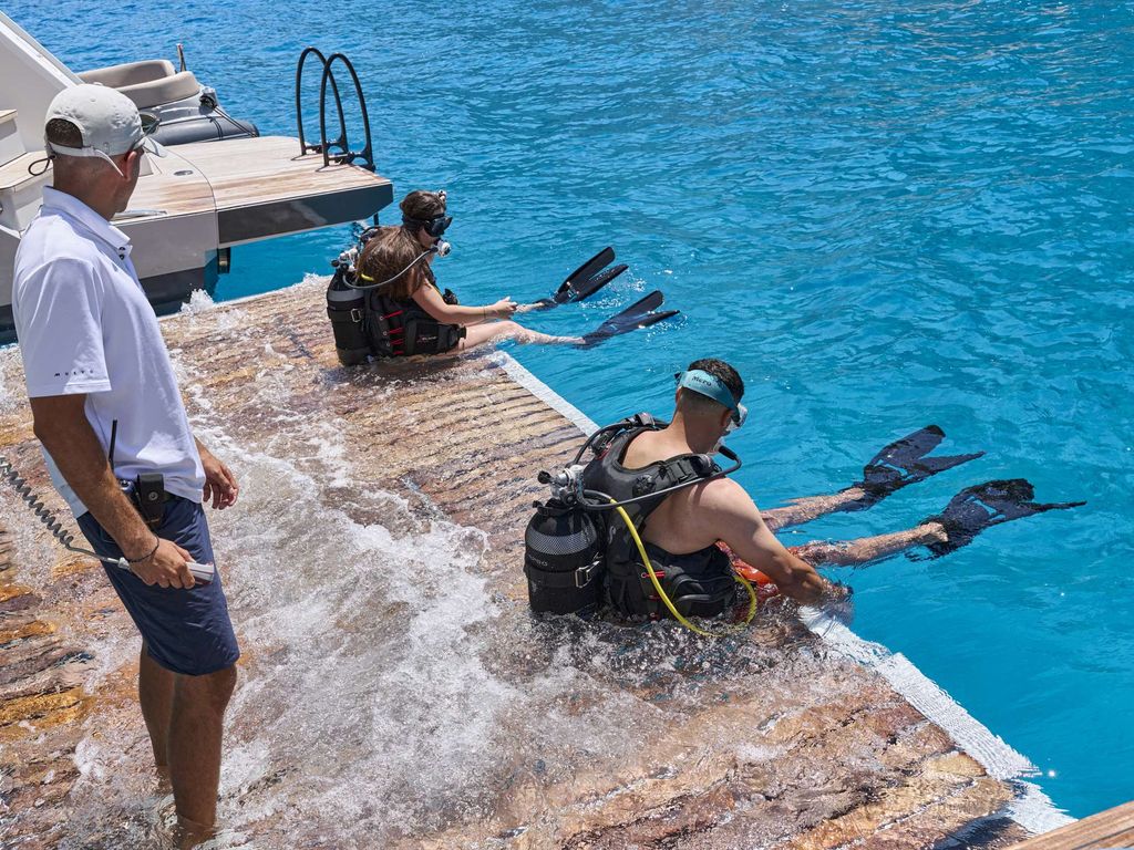 SOL MADININA - Boat Images