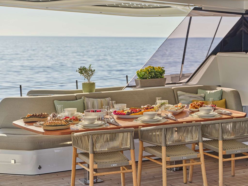 SOL MADININA - Boat Images