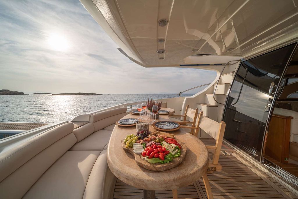 GRACE - Boat Images