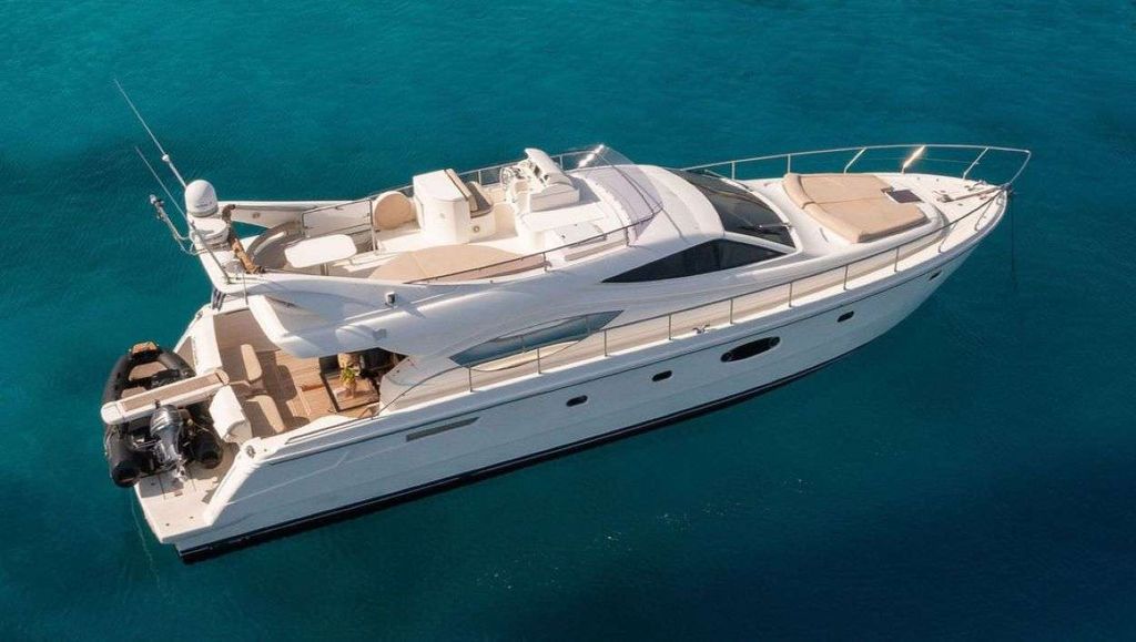 CARTE BLANCHE - Boat Images