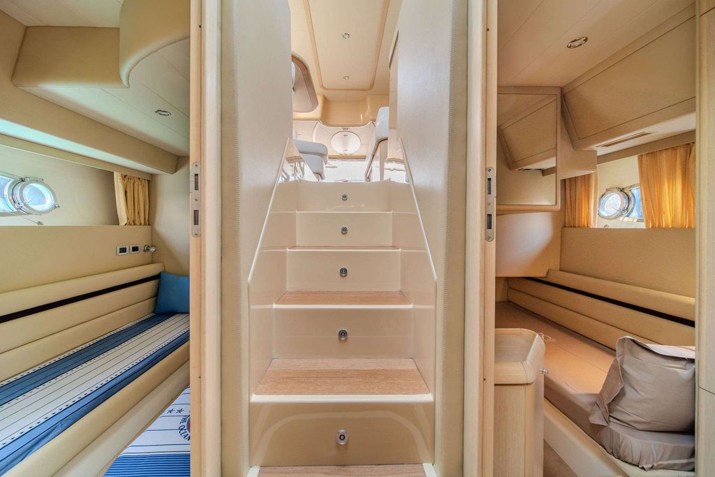 CARTE BLANCHE - Boat Images