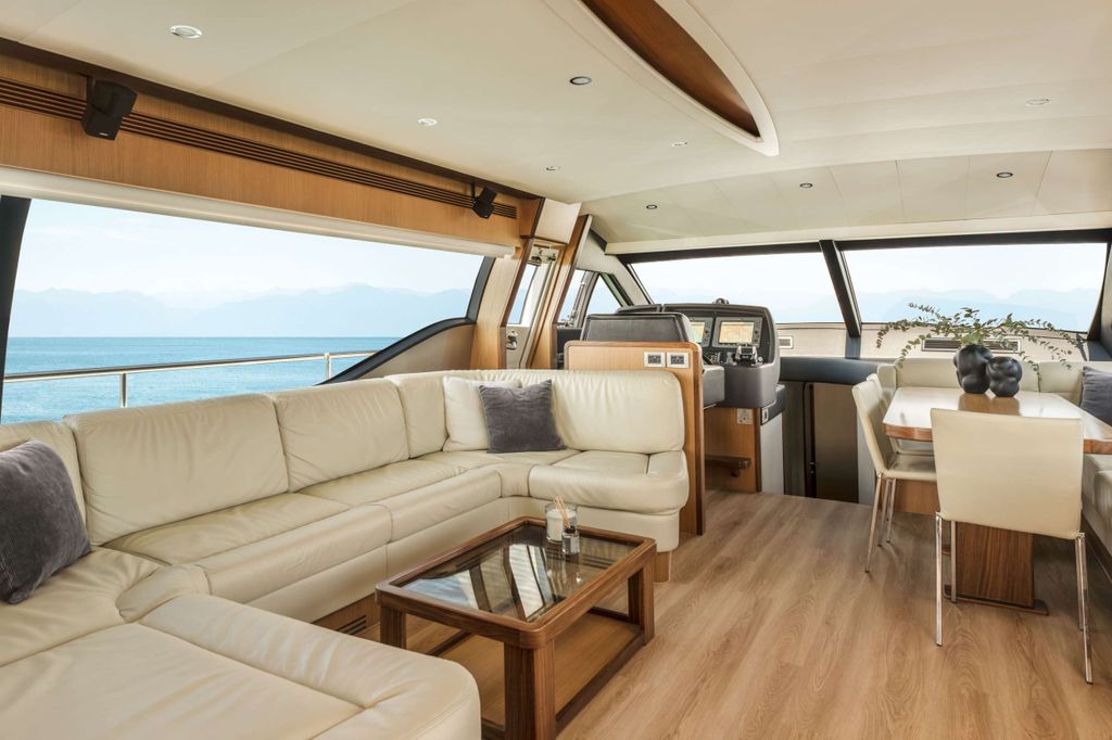 ESCAPE - Boat Images