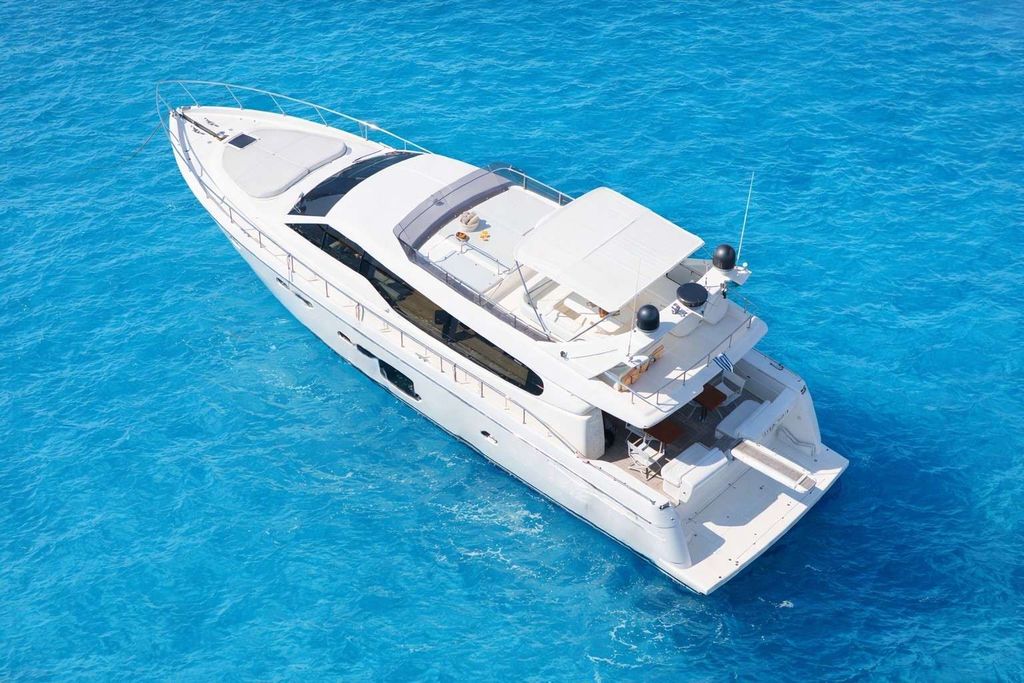 ESCAPE - Boat Images