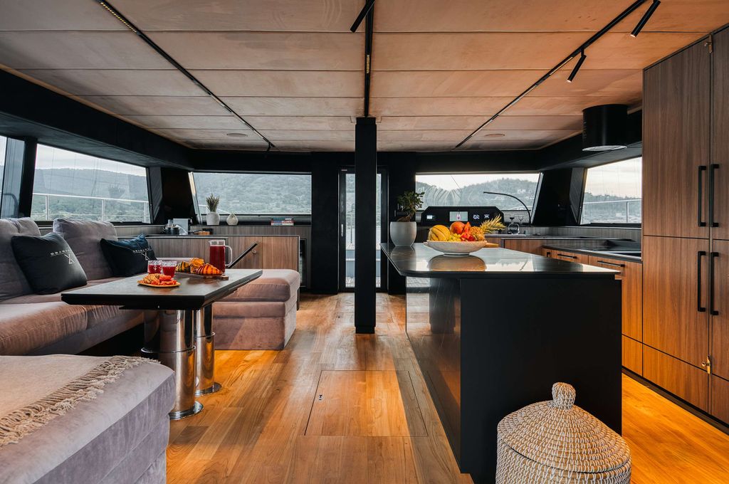 SEABARIT LX - Boat Images
