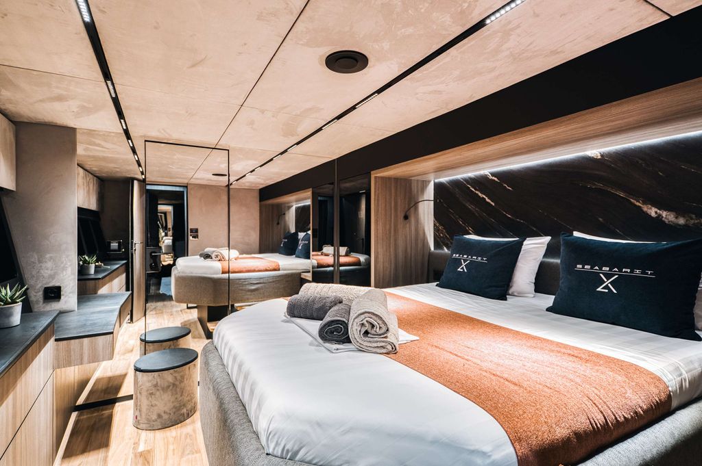 SEABARIT LX - Boat Images