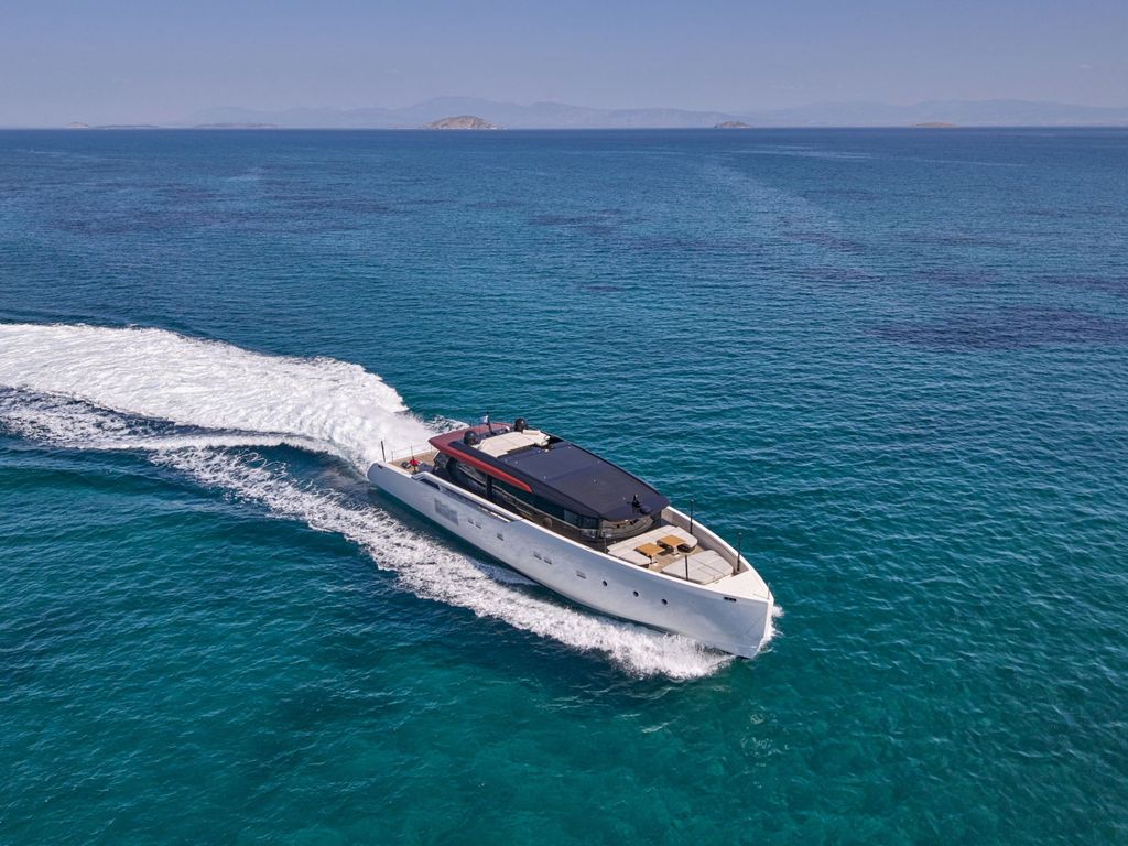 BESTIA - Boat Images
