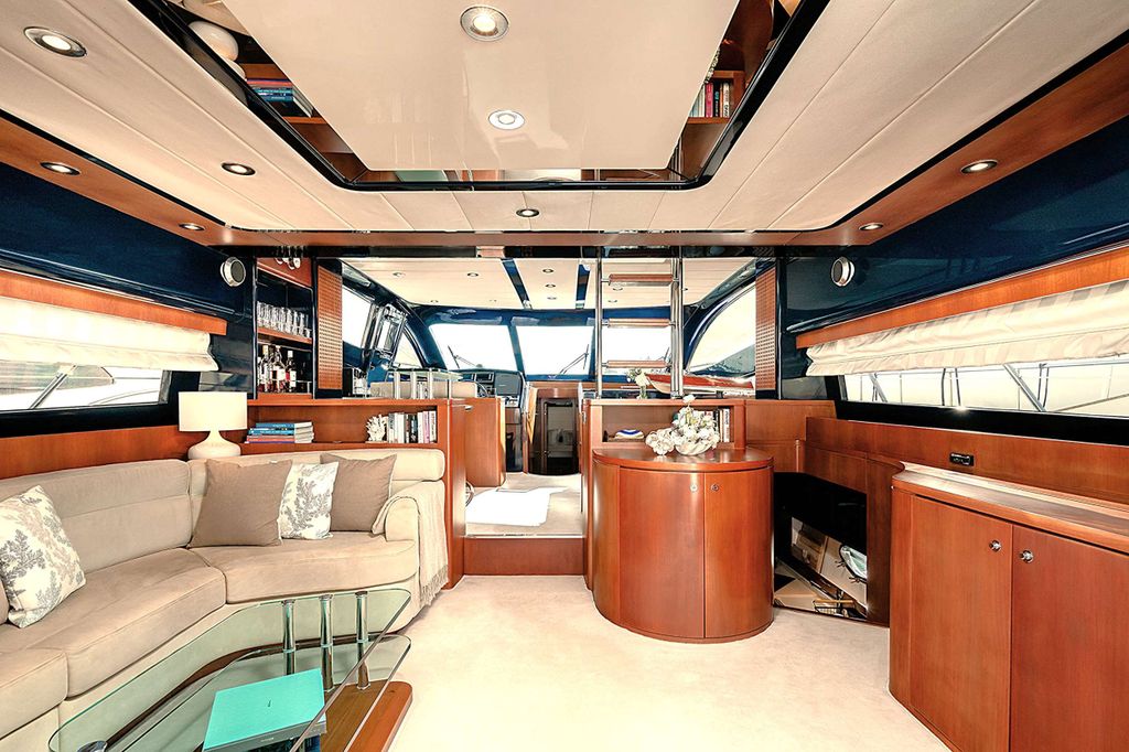 ETERNO - Boat Images