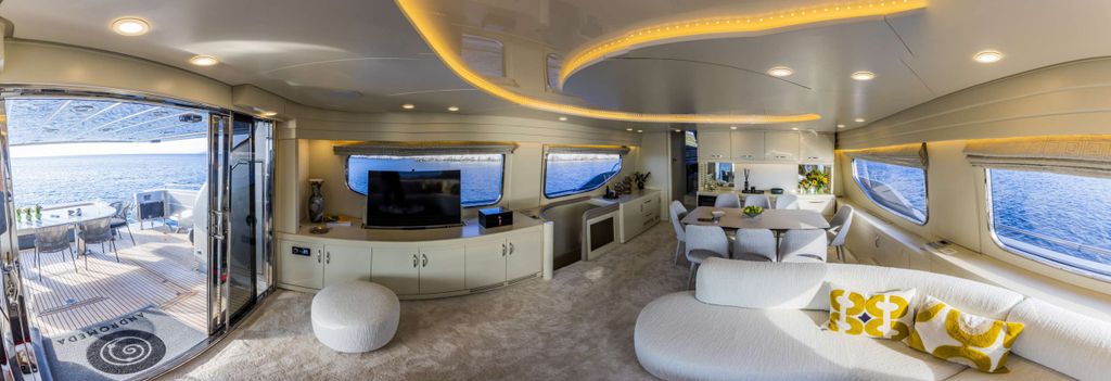 ANDROMEDA - Boat Images