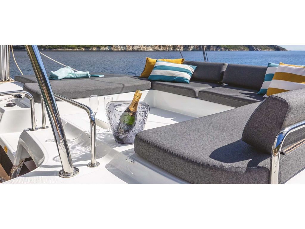 SOLANA - Boat Images