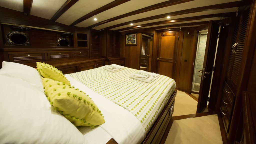 Lady Freya - Boat Images
