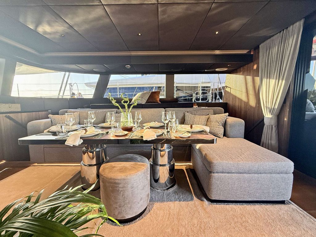SERENITY - Boat Images
