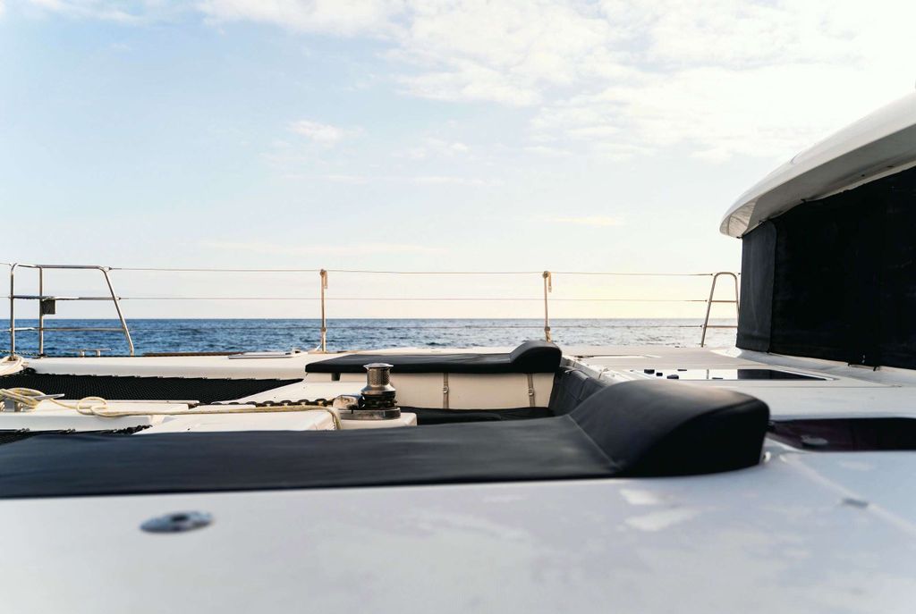 AURA - Boat Images