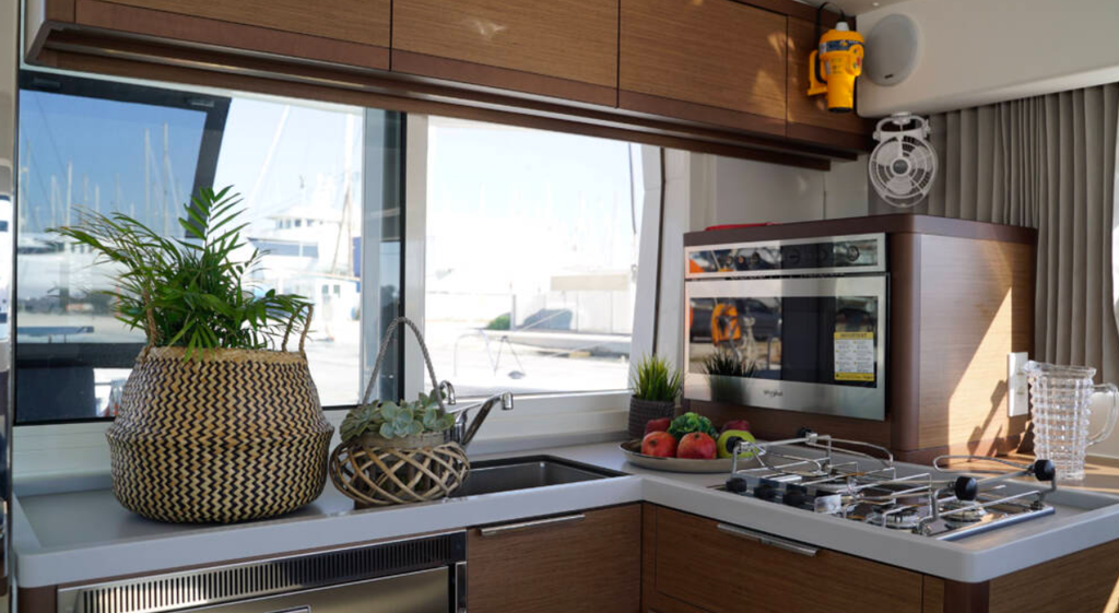 Aello – Lagoon 40 - Boat Images
