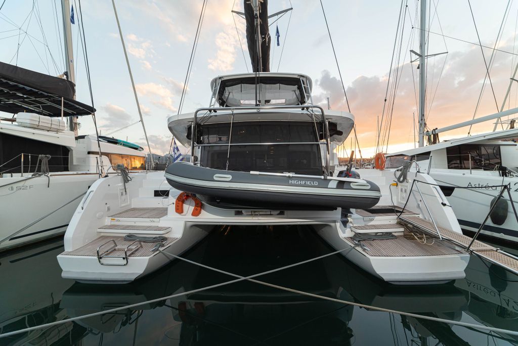 Spiritus - Boat Images