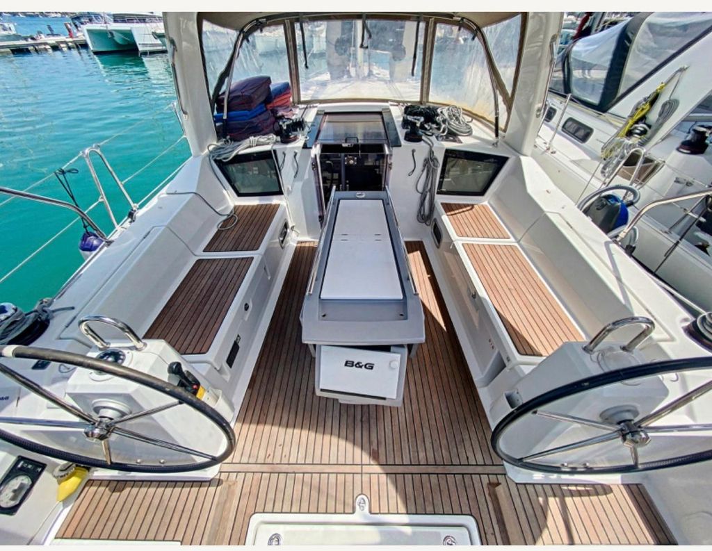 Peace – Oceanis 41.1 - Boat Images