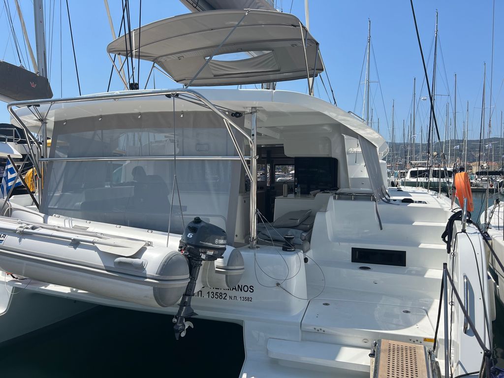 Dos Hermanos – Lagoon 46 - Boat Images