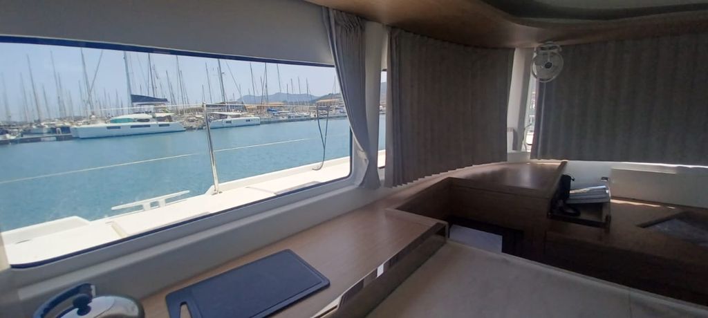 Dos Hermanos – Lagoon 46 - Boat Images